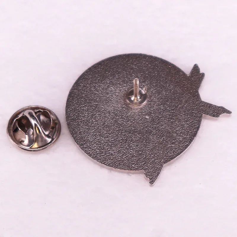Prayer Lapel Pin - God Cloth