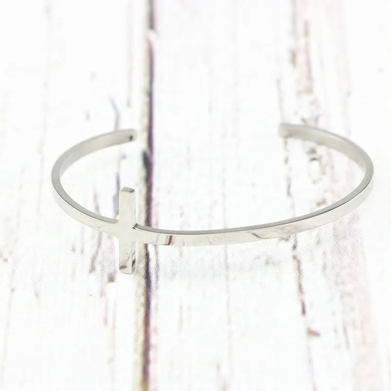 Unique Design Stainless Steel Cross Bracelet